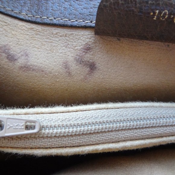 Vintage Gucci Pochette GG Plus Crossbody Bag - Picture 7 of 8